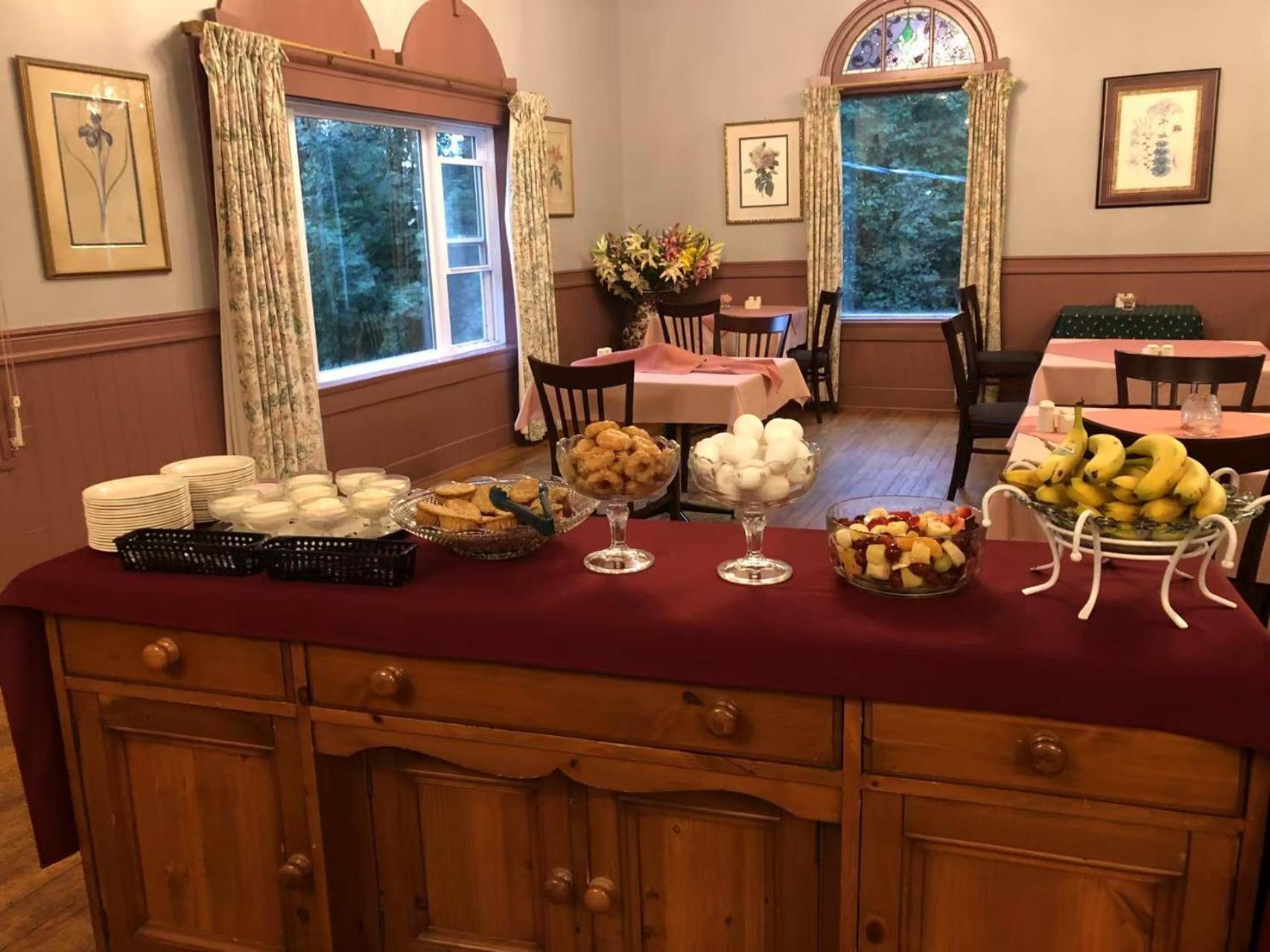 Braeside Country Inn بيكتو المظهر الخارجي الصورة